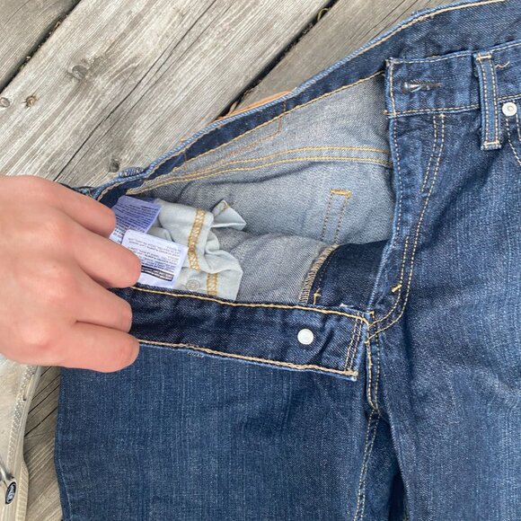 Vintage Levi Strauss Velvet Embroidered Jeans Size 34 / 32 Blue - Picture 7 of 7